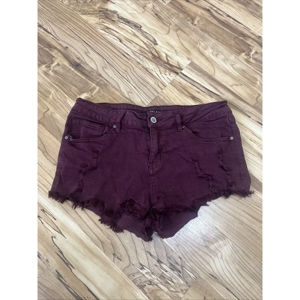 Angel Kiss Sz 9 Burgundy Mid‎ Rise Distressed  Frayed Jean Shorts